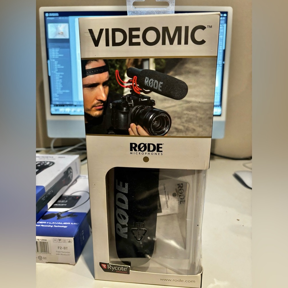 RØDE VideoMic with Wind shield